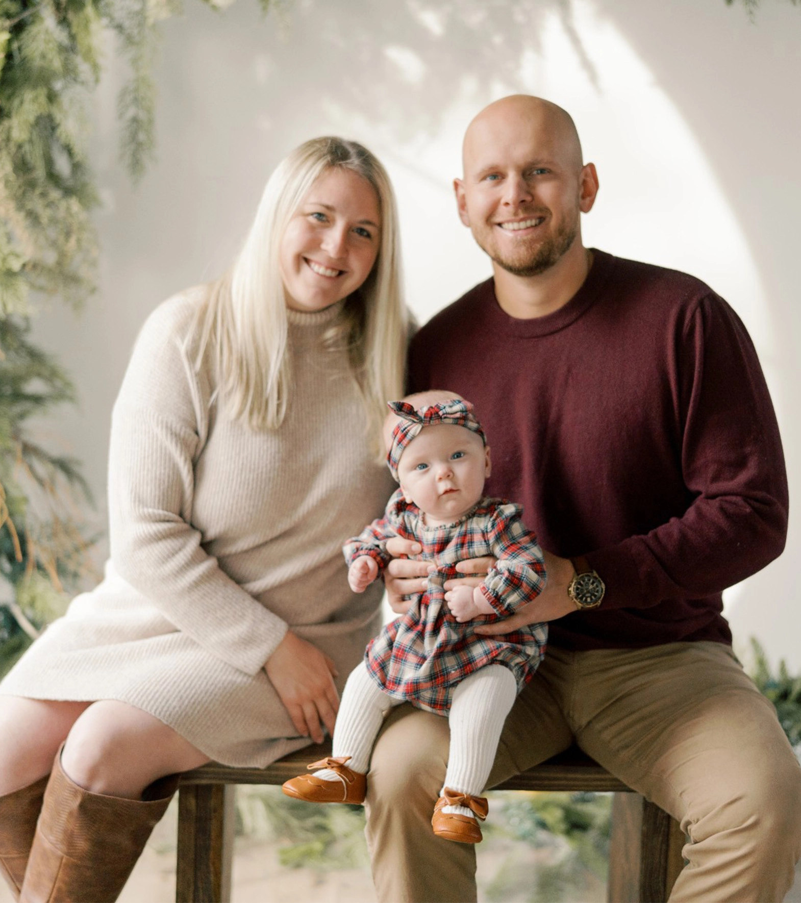 ethen-steele-family-owner Ethen Steele, owner of dynasty roofing, and his family